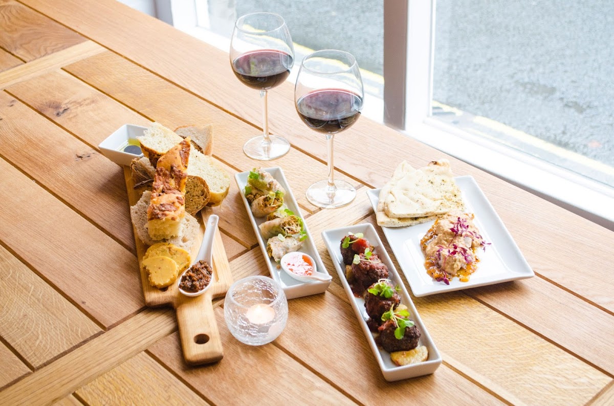 Number Nine Restaurant & Bar Photos 2